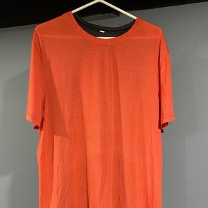 Mens Lululemon tee